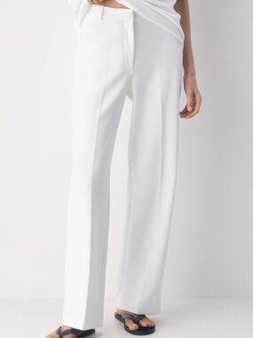 Aritzia Wide-Leg Full Length Agency Pant in Eversential, White 6reg